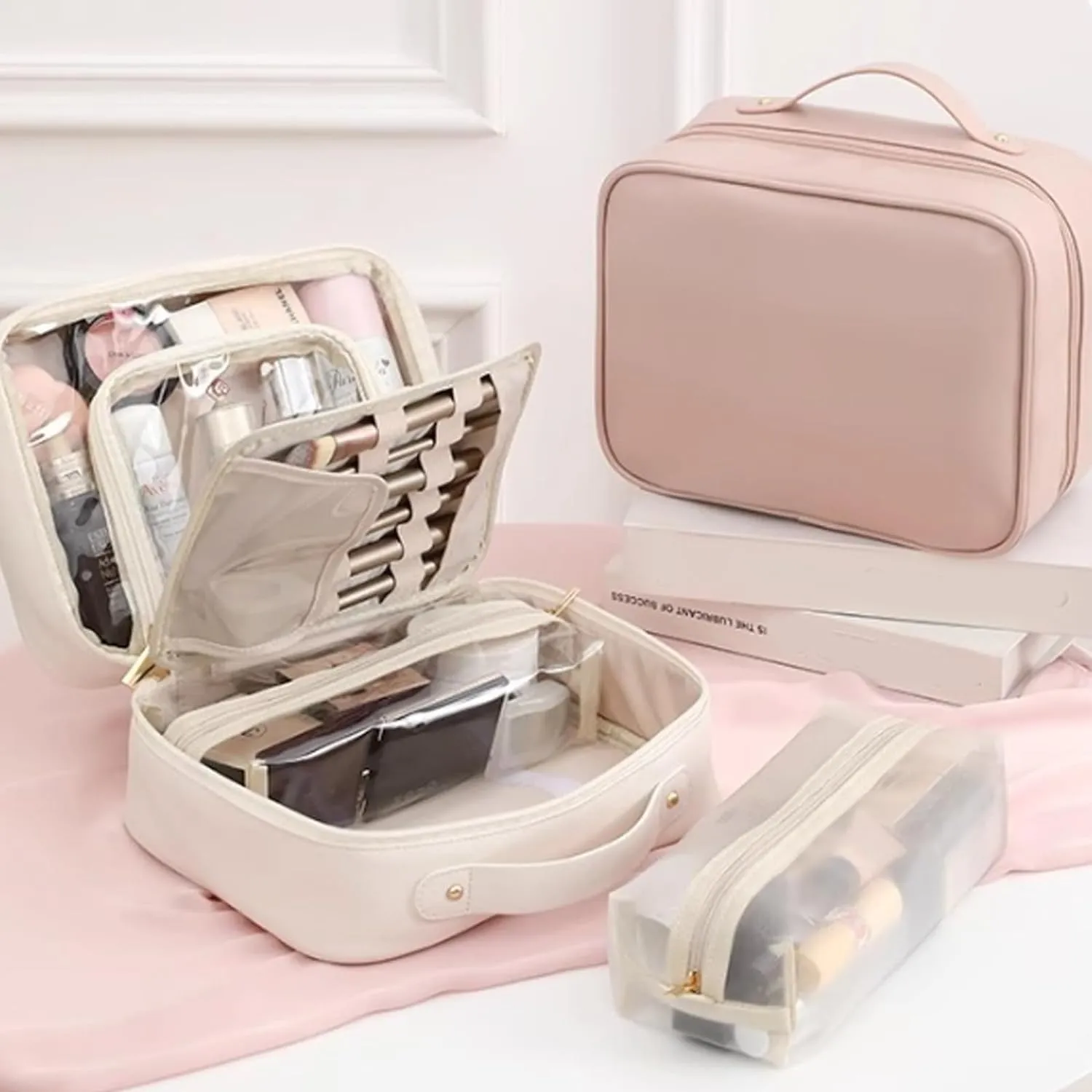 Set Patient Travel Makeup Bag, Setpatient Multi-compartment Toiletry Cosmetics Bag, Large Toiletry Bag Travel Cosmetic Bag for Women, PU Leather Portable Hanging Makeup Pouch (White)