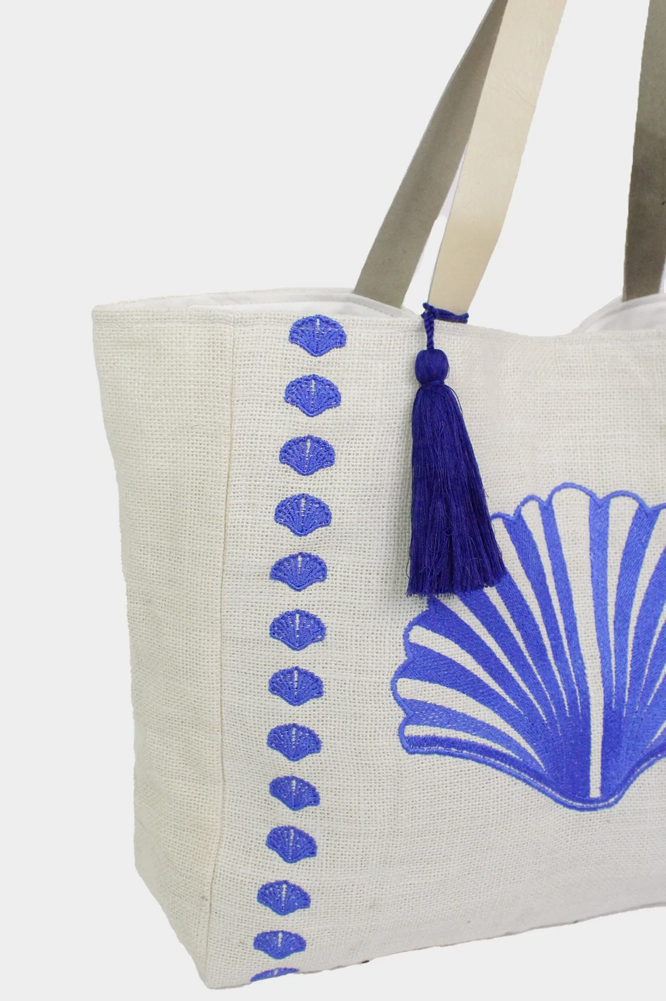 Shell Embroidered Jute Bag | Blue