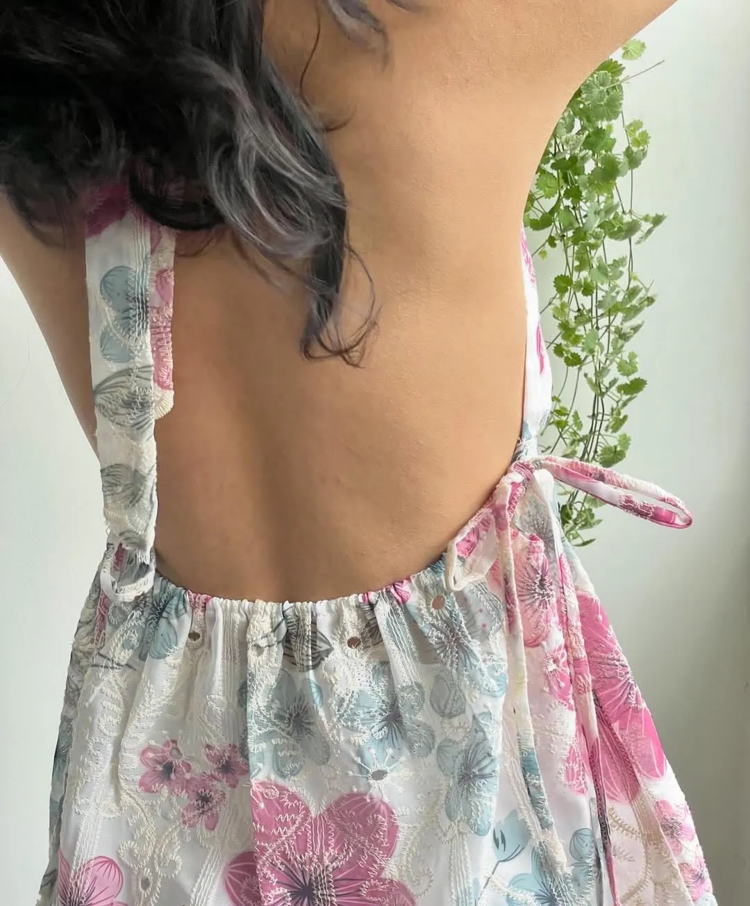 Women Lace Floral Halter Tank Tops Deep V Neck Backless Ruffle Camisole Y2K Bodycon Going Out Vest Streetwear