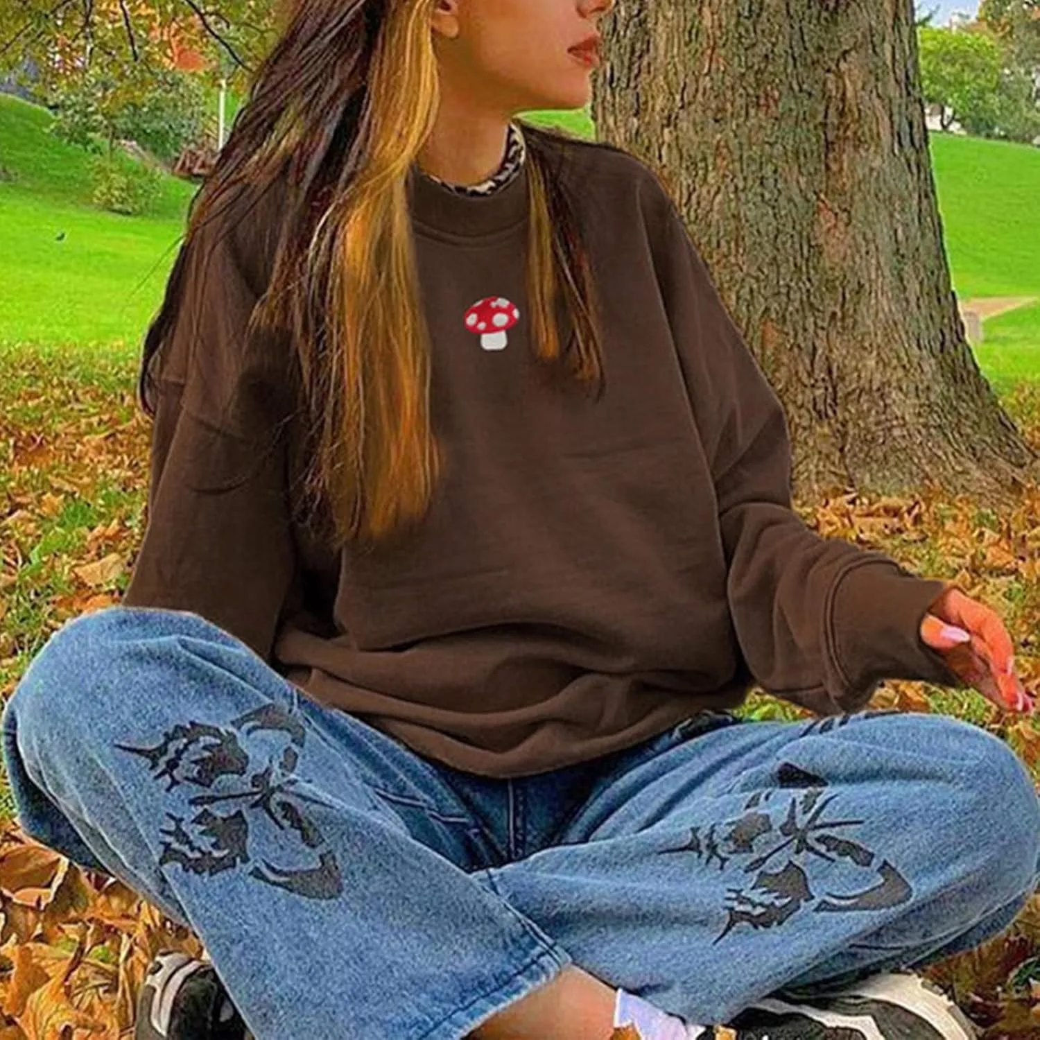 Women Long Sleeve Mushroom Embroidery Casual Oversized Crewneck Pullover Sweatshirt Tops
